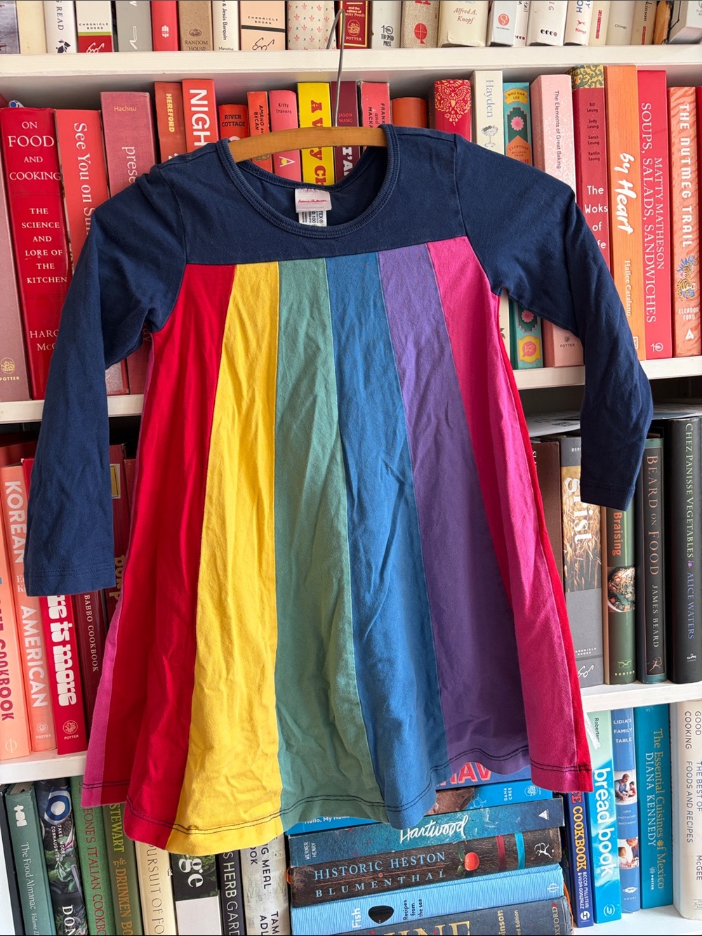 Hanna Anderson Long-Sleeve Rainbow Stripe Dress Top - Navy & Multicolor sz 5 110